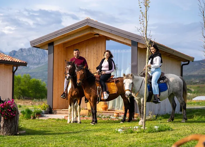 Fishta Guesthouse - Mrizi I Zanave
